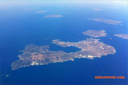 Milos, vista dall'aereo
